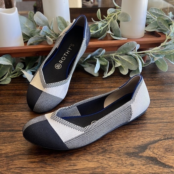 Rothy's Shoes - ROTHY'S Retired Classic captoe toe | size 8.5